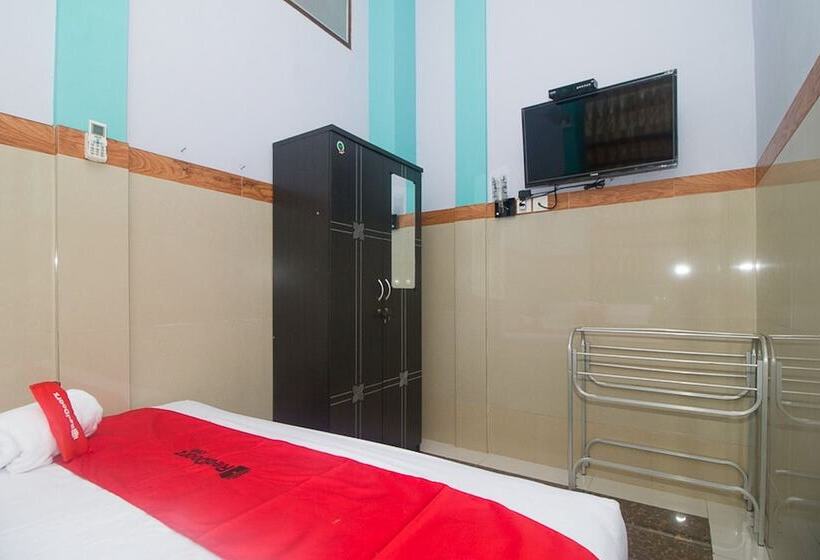 Номер Стандарт, Reddoorz Syariah Near Alun Alun Bojonegoro
