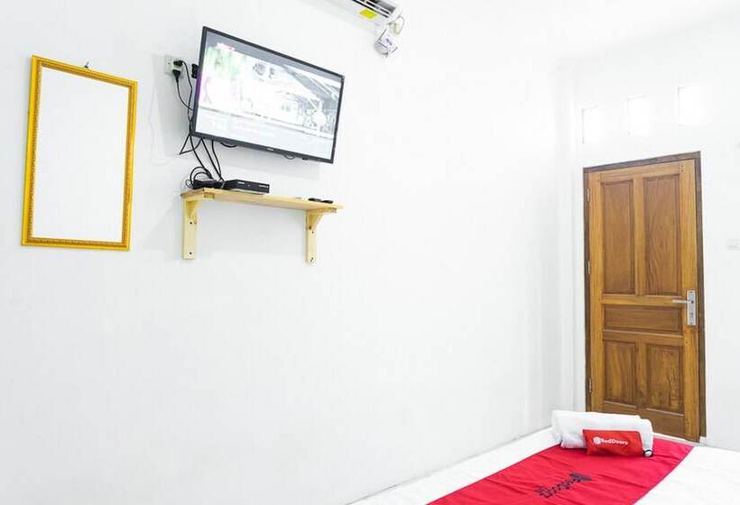 Номер Стандарт, Reddoorz Syariah Near Jatisampurna Hospital