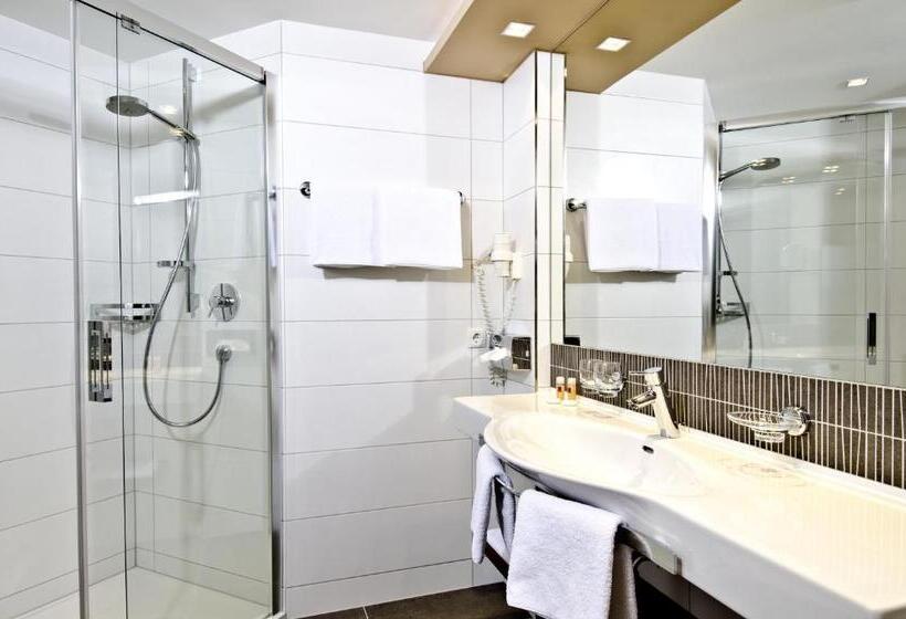 اتاق استاندارد یک تخته با بالکن, Garni Astoria