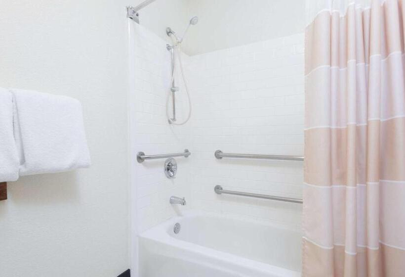 Номер Deluxe Адаптированный для Инвалидов, Baymont By Wyndham Santa Fe