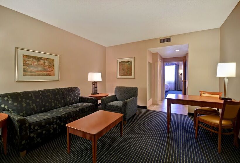 سوییت, Embassy Suites By Hilton Lexington/uk Coldstream