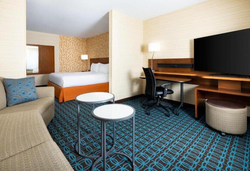 Номер Deluxe Кровать Кинг, Fairfield Inn Concord