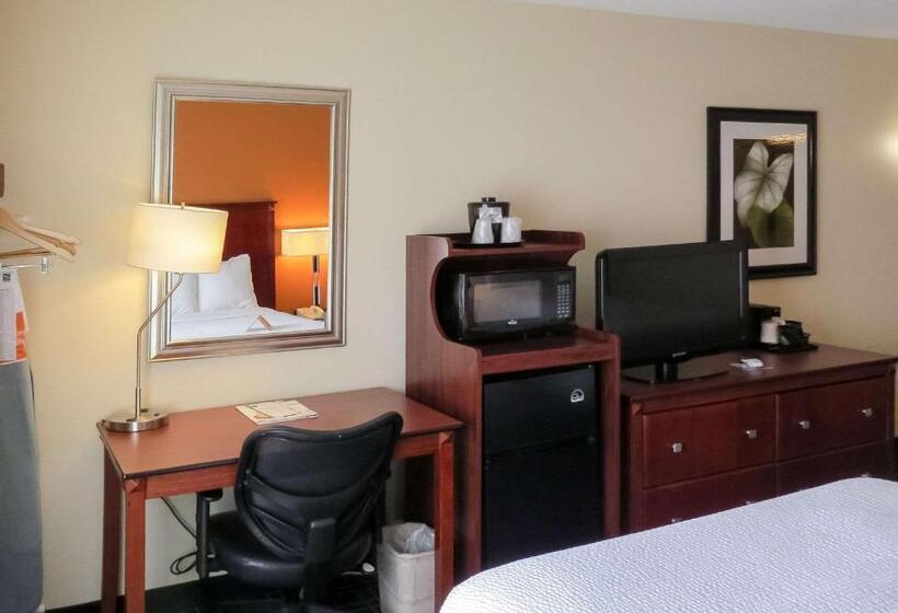 Номер Стандарт Кровать Кинг Адаптированный для Инвалидов, Quality Inn Cranberry Township