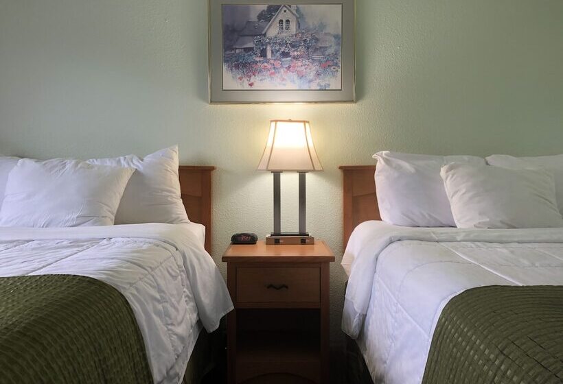 ２ダブルベッドのスタンダードルーム, Travelodge By Wyndham Seattle North Of Downtown