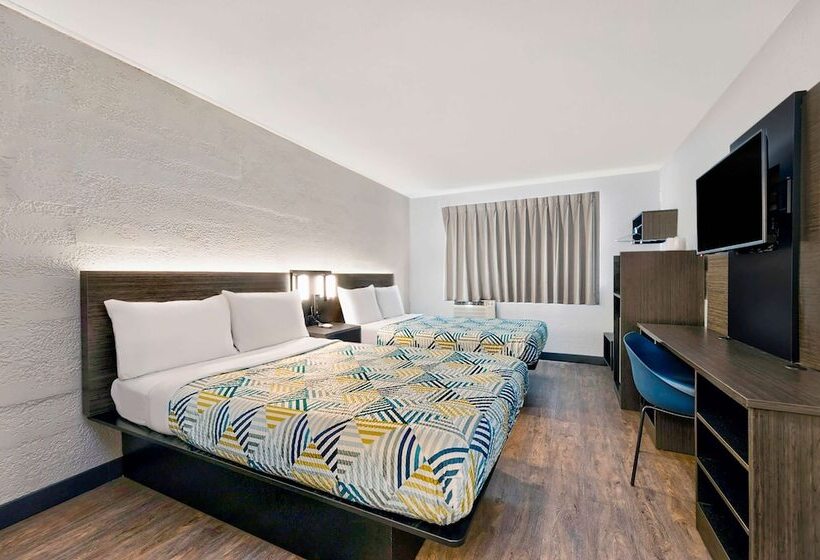 اتاق استاندارد با 2 تخت دوبل, Motel 6cedar Rapids, Ia  Airport
