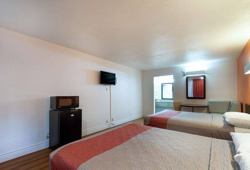 Номер Deluxe, Motel 6 Houston, Tx  East