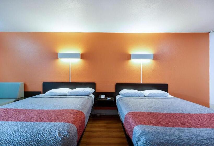 Номер Deluxe, Motel 6 Houston, Tx  East