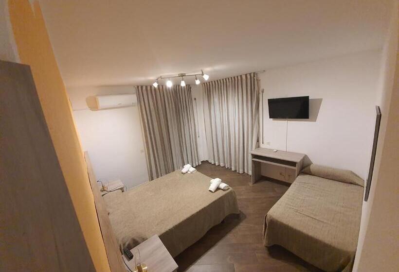 Номер Deluxe, Pensió Costa Brava