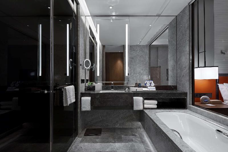 اتاق اجرایی با تخت بزرگ, Hilton Guiyang