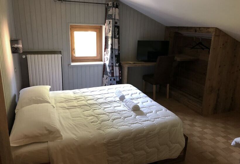 اتاق استاندارد سه نفره, Chalet Saintbarthelemy