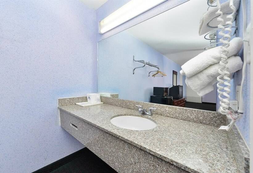 Номер Стандарт 2 Двуспальные Кровати, Americas Best Value Inn & Suites Knoxville North