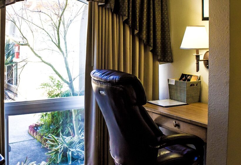 Президентский Люкс, Los Gatos Garden Inn
