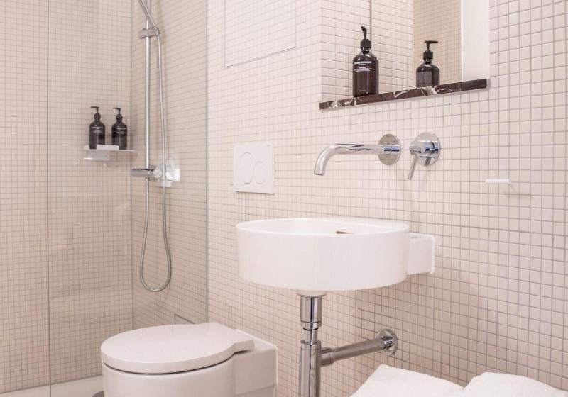 اتاق راحتی, Haus Im Tal