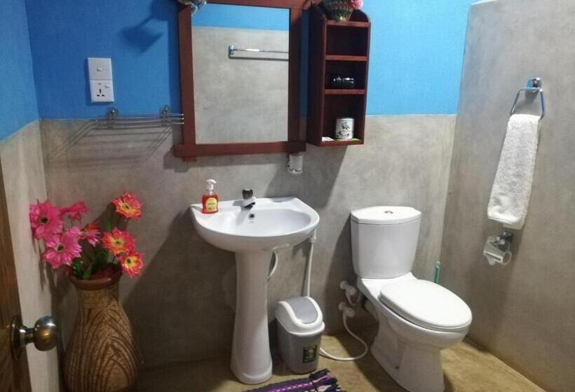 اتاق سه نفره دلوکس با چشم‌انداز باغ, The Nature Park Villa