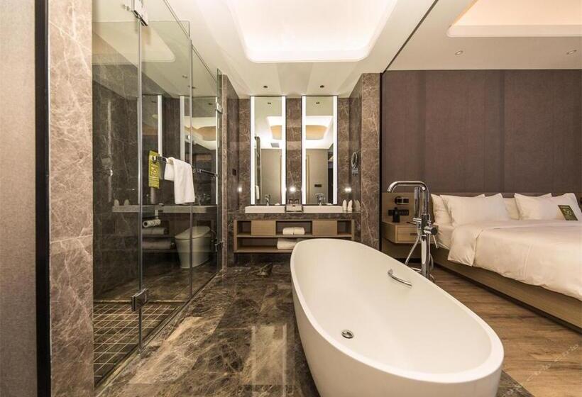 Deluxe Suite King Bed, Mercure Xian Hi Tech Zone