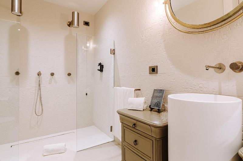 اتاق لوکس, Paragon 700 Boutique Hotel & Spa