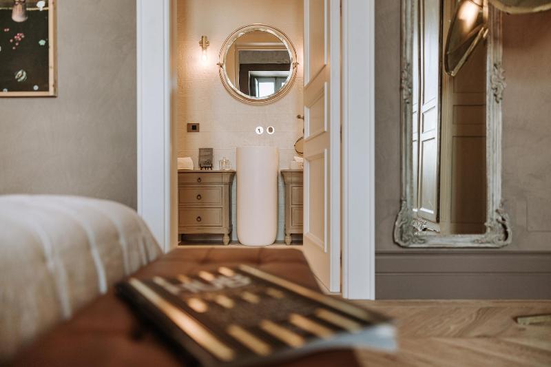 اتاق لوکس, Paragon 700 Boutique Hotel & Spa