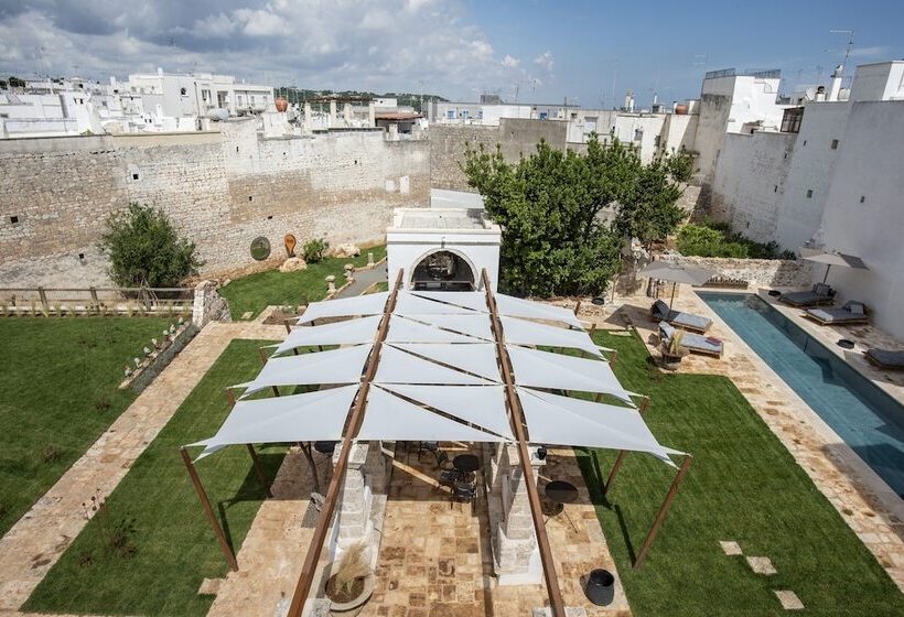 سوئیت پرزیدنت, Paragon 700 Boutique Hotel & Spa