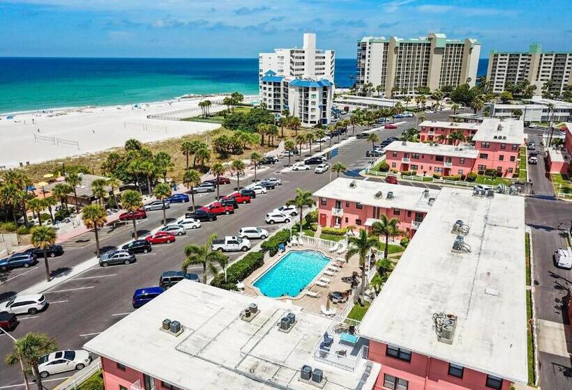 Апартаменты Deluxe 1 Спальня, Gulf Winds Resort By Travel Resort Services