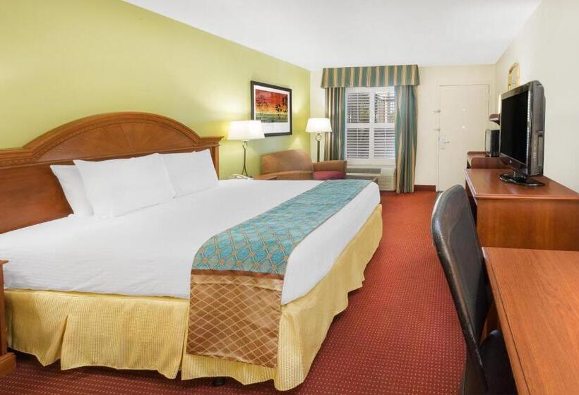Номер Deluxe Кровать Кинг, Baymont By Wyndham Orangeburg North