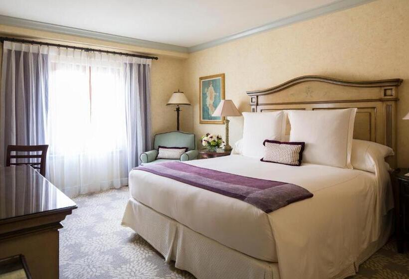 스탠다드 룸 킹사이즈 침대, Delamar Greenwich Harbor