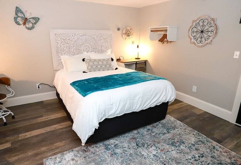 اتاق استاندارد با تخت دوبل, Gunstock Inn & Suites