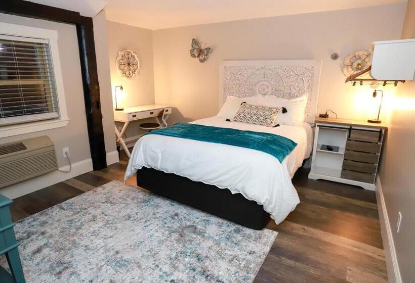 اتاق استاندارد, Gunstock Inn & Suites