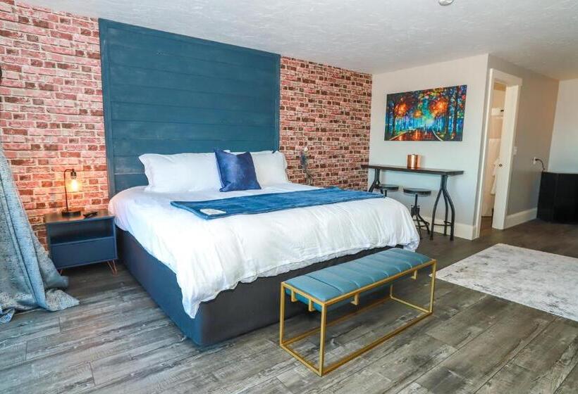 اتاق استاندارد با تخت بزرگ, Gunstock Inn & Suites
