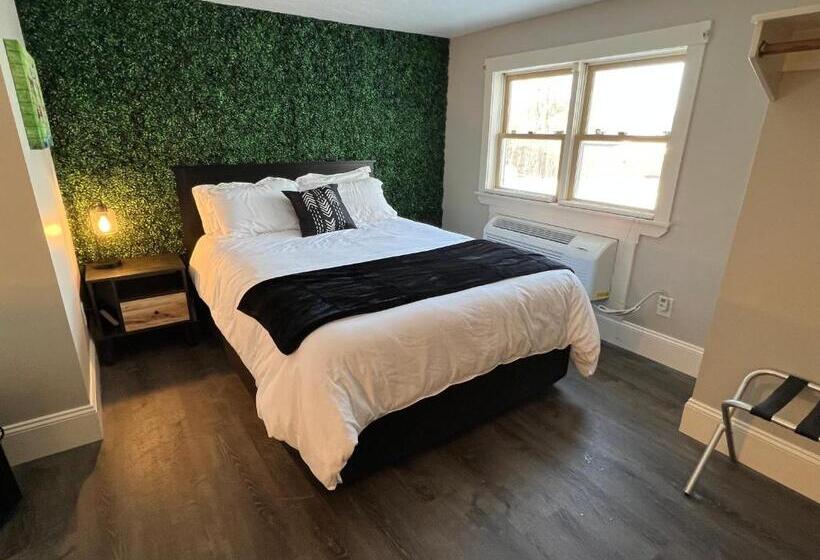 اتاق استاندارد با چشم‌انداز, Gunstock Inn & Suites