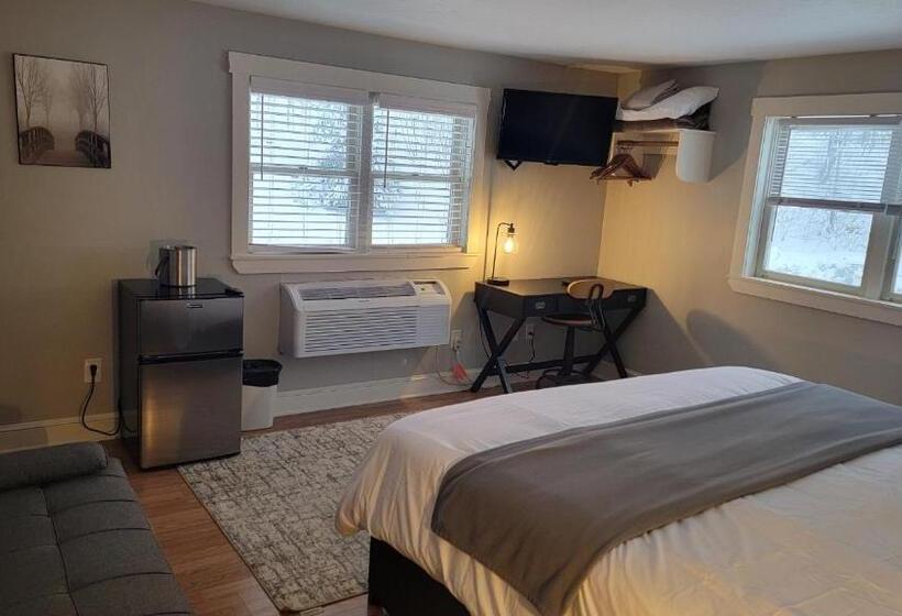 استودیوی استاندارد, Gunstock Inn & Suites