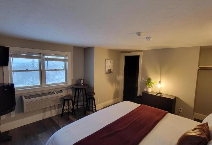 استودیو استاندارد با چشم‌انداز, Gunstock Inn & Suites