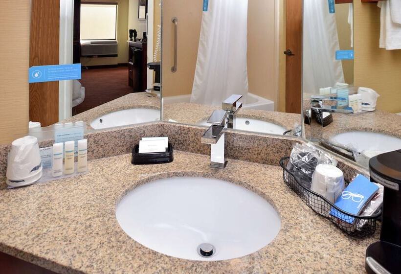 Номер Стандарт, Hampton Inn Columbus East