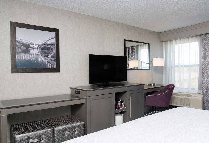 Люкс, Hampton Inn Midland