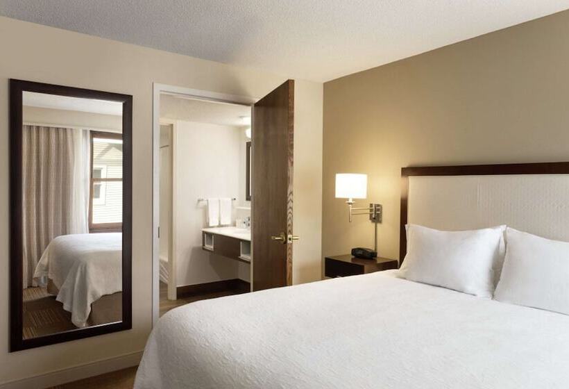 스위트, Hampton Inn & Suites Springdale