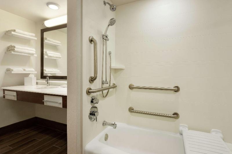 스위트, Hampton Inn & Suites Springdale