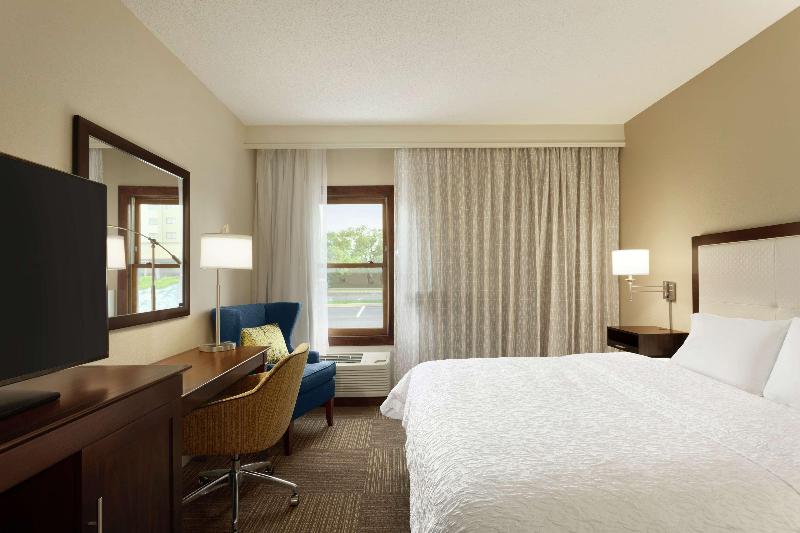 스탠다드 룸 킹사이즈 침대, Hampton Inn & Suites Springdale