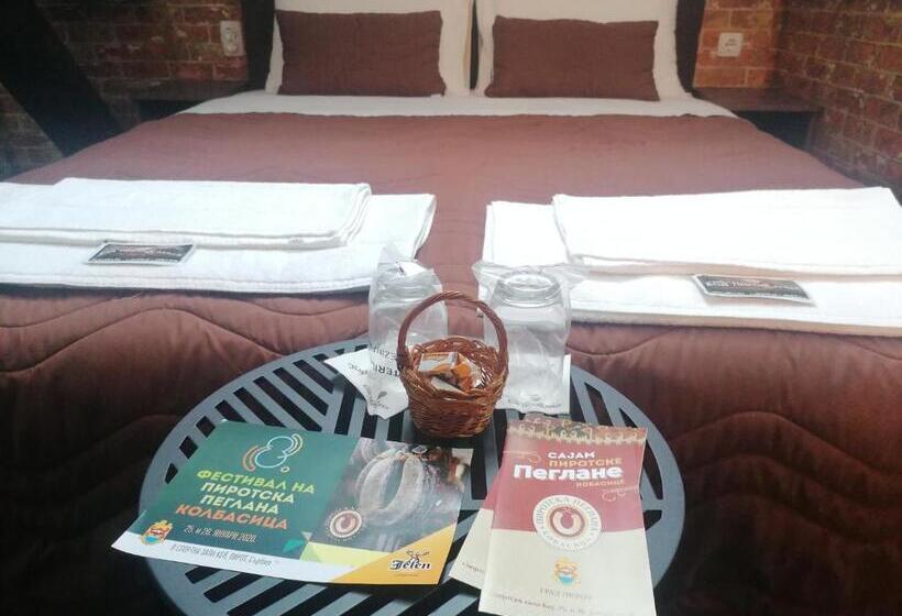 اتاق لوکس, Pirocanac Rooms & Restaurant