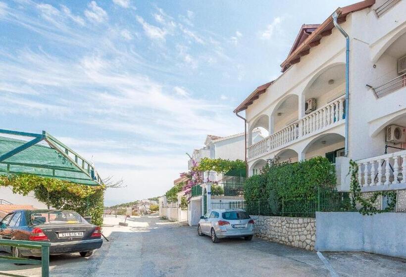 آپارتمان 1 خوابه, Apartments Buljan