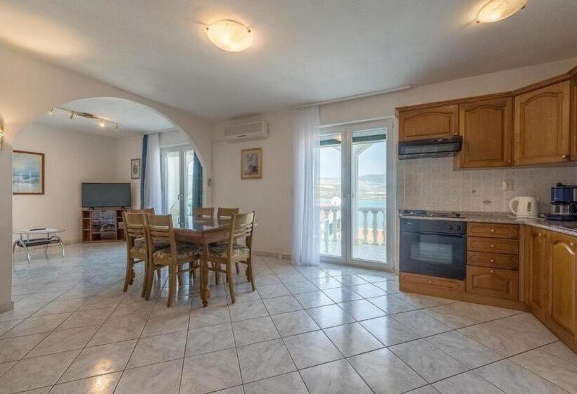 آپارتمان 1 خوابه با بالکن, Apartments Buljan