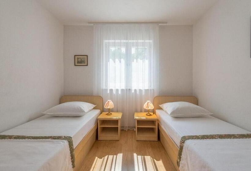 آپارتمان 1 خوابه با بالکن, Apartments Buljan