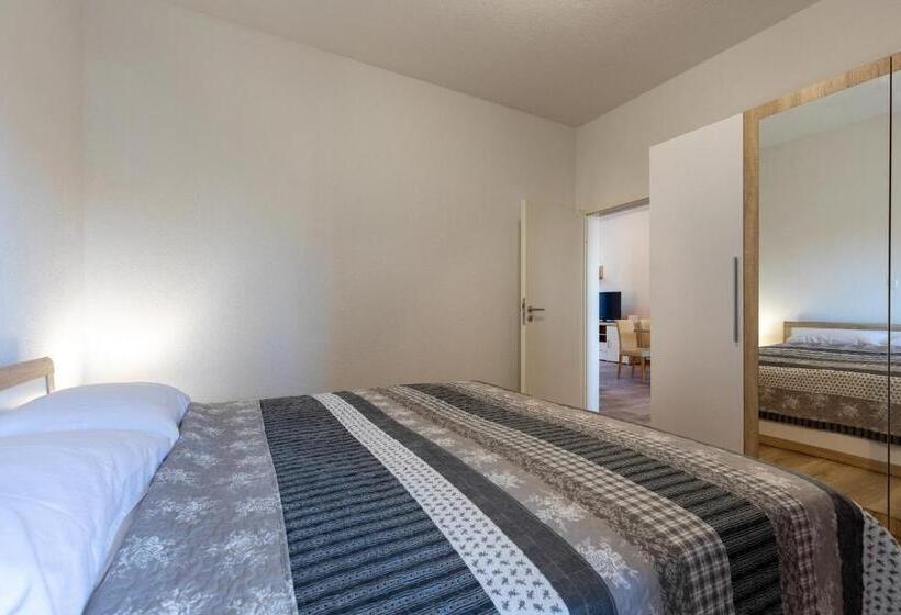 آپارتمان 2 خوابه, Apartments Smaila