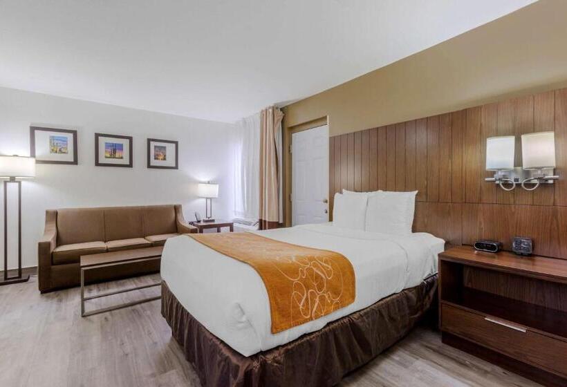 Люкс, Comfort Suites At Sabino Canyon