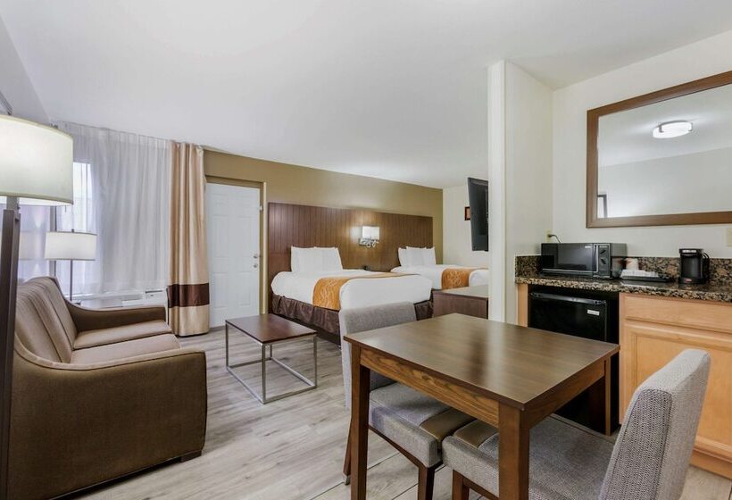 Люкс, Comfort Suites At Sabino Canyon