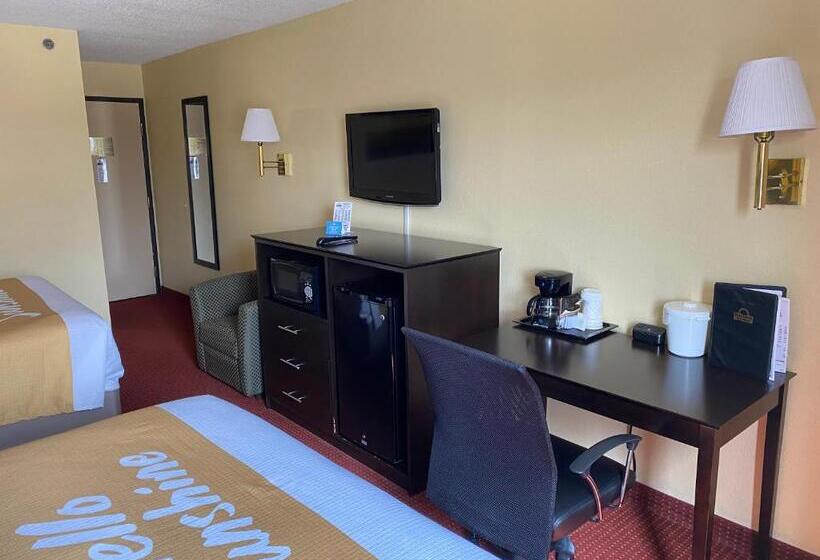 اتاق استاندارد, Days Inn & Suites By Wyndham Des Moines Airport