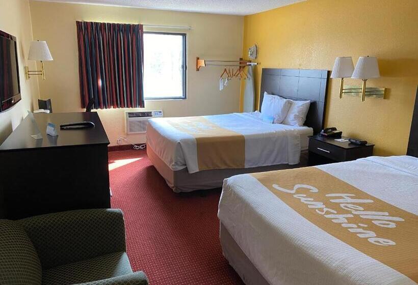 اتاق استاندارد, Days Inn & Suites By Wyndham Des Moines Airport