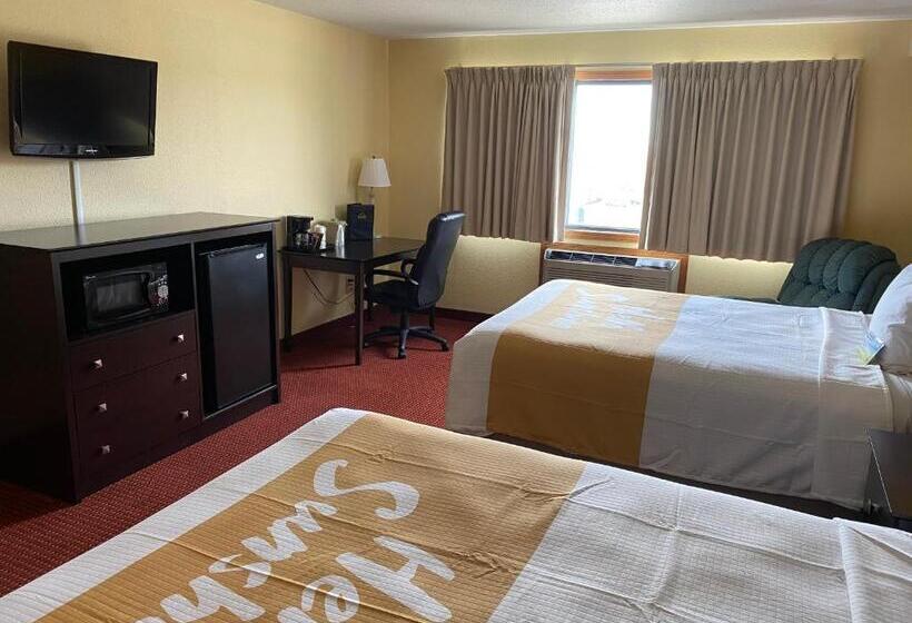 اتاق لوکس, Days Inn & Suites By Wyndham Des Moines Airport