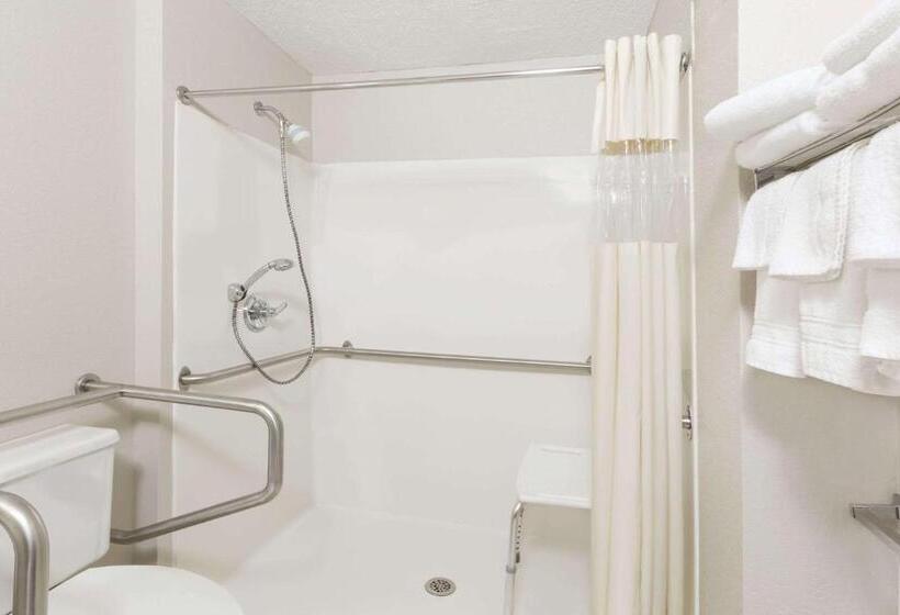 اتاق استاندارد برای معلولان, Days Inn & Suites By Wyndham Des Moines Airport