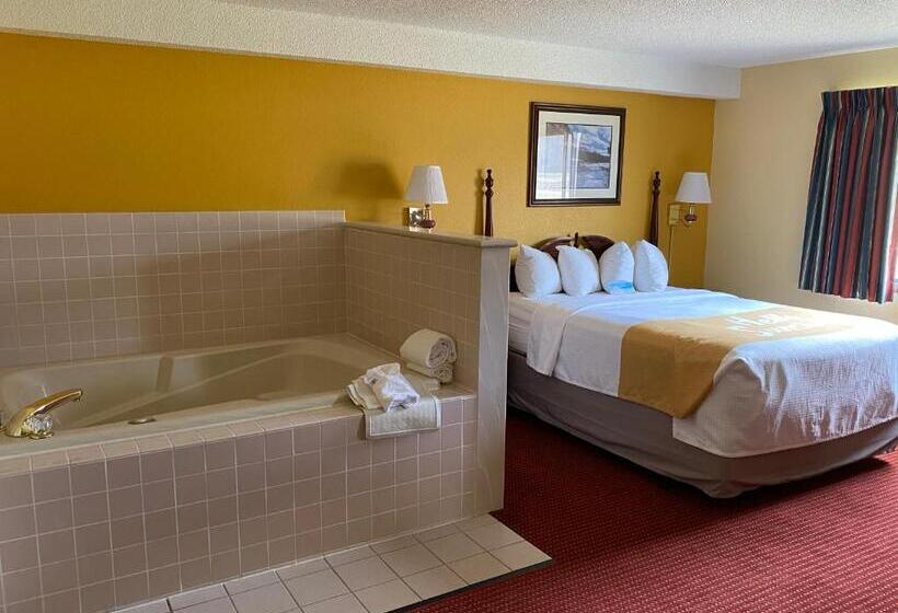 سوئیت با وان آب گرم, Days Inn & Suites By Wyndham Des Moines Airport