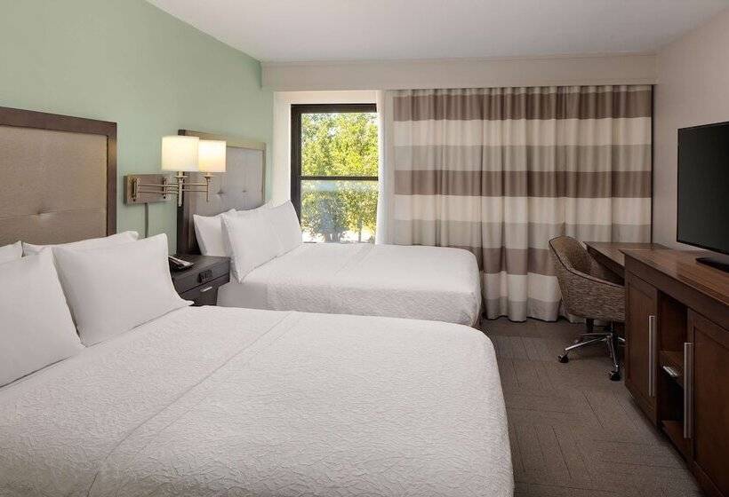 Lakosztály, Hampton Inn & Suites Nashvilleairport