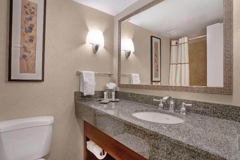 Стандартный Номер Кровать Кинг, Hilton Arlington National Landing